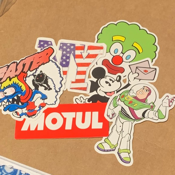 10 Random Stickers🔥 - Picture 4 of 6